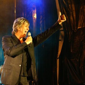 Jacques Higelin live at Aux Zarbs festival (Auxerre, France). (Photo credit: Wikipedia)