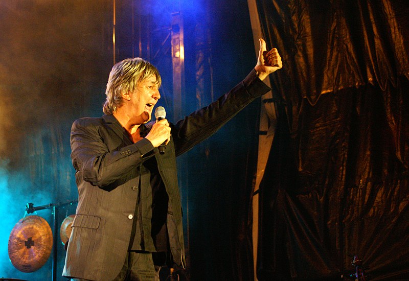 Jacques Higelin live at Aux Zarbs festival (Auxerre, France). (Photo credit: Wikipedia)